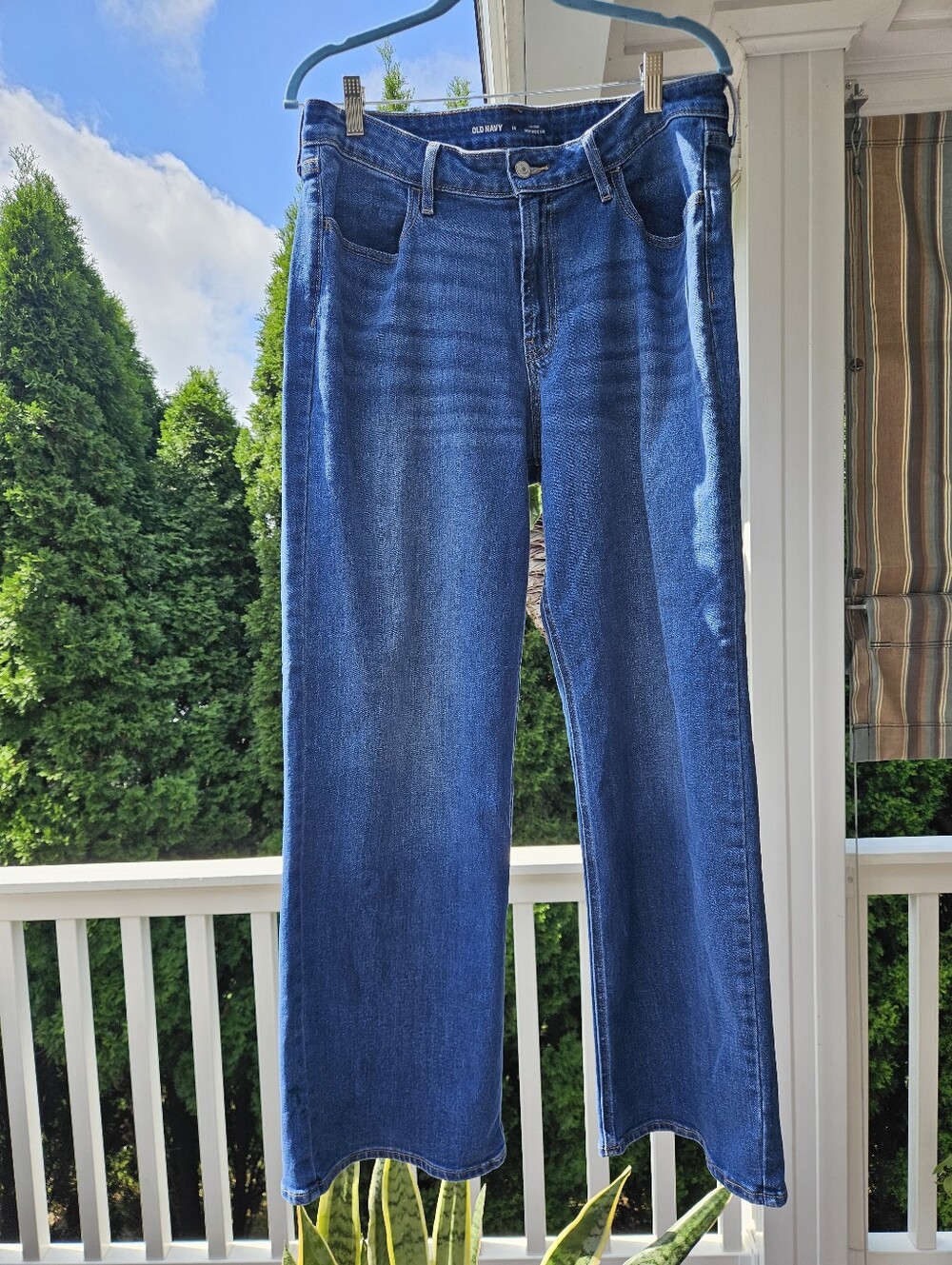 Old Navy High Rise,Wide-Leg Jeans in Med-Dark Blue Denim Size 14